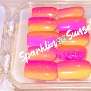Vibrant Nail Reusable Acrylic Nails